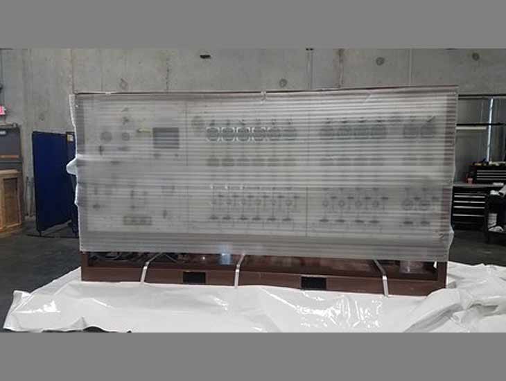 Electrical equipement vacuumed wrap on skid