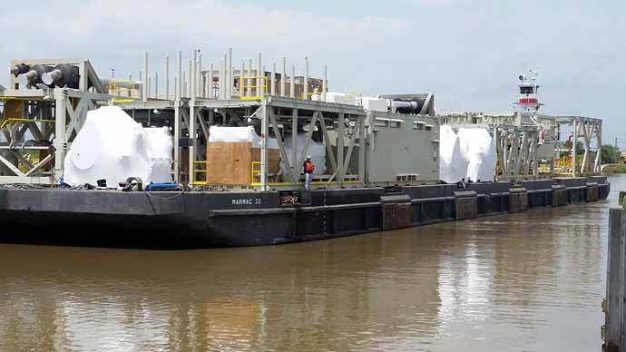 Shipping barge